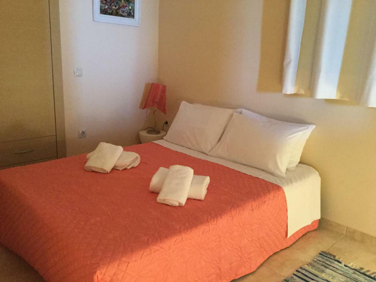 Seafront Apartment Ιι In Kiveri, Near Nafplion. Exterior photo